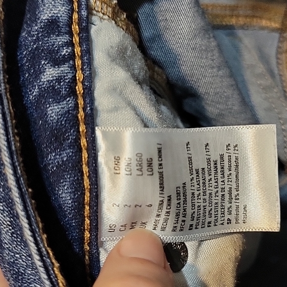 American Eagle medium wash artist flare size 2 - Picture 7 of 7